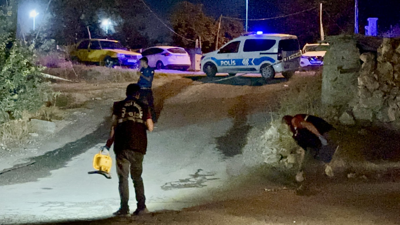 Çocuk Parkı Yanında Silahlı Kavga: 3 yaralı