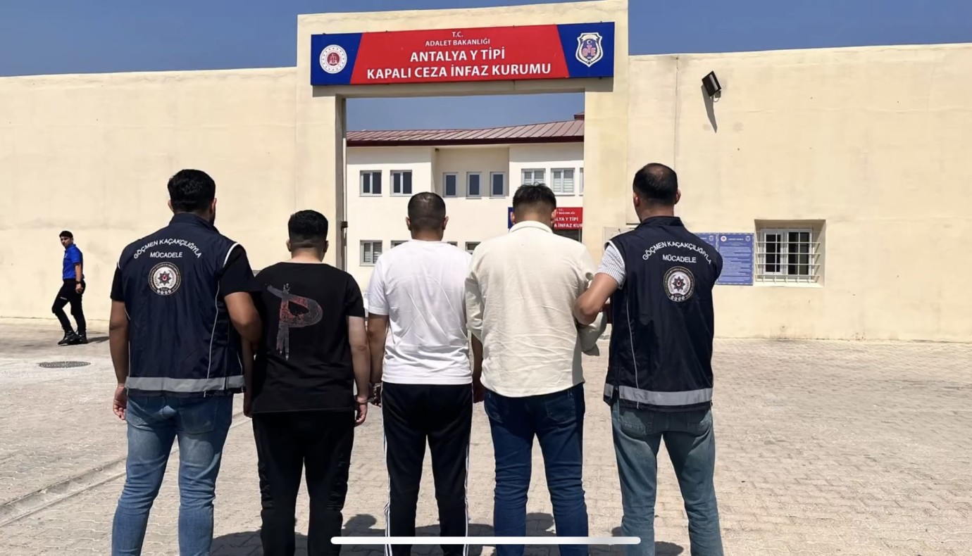 81 ilde göçmen kaçakçılarına darbe: 46 şüpheli yakalandı