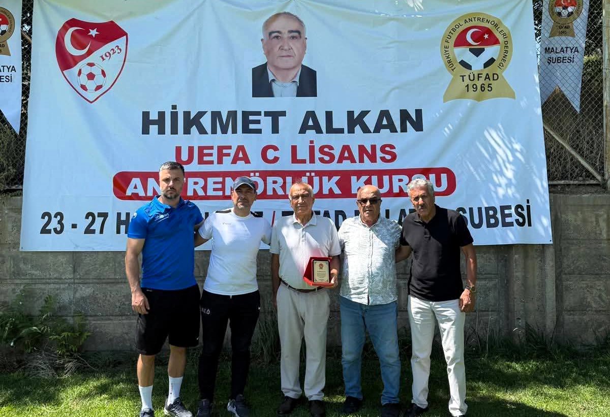 Hikmet Alkan UEFA C Futbol Antrenör Kursu Sona Erdi