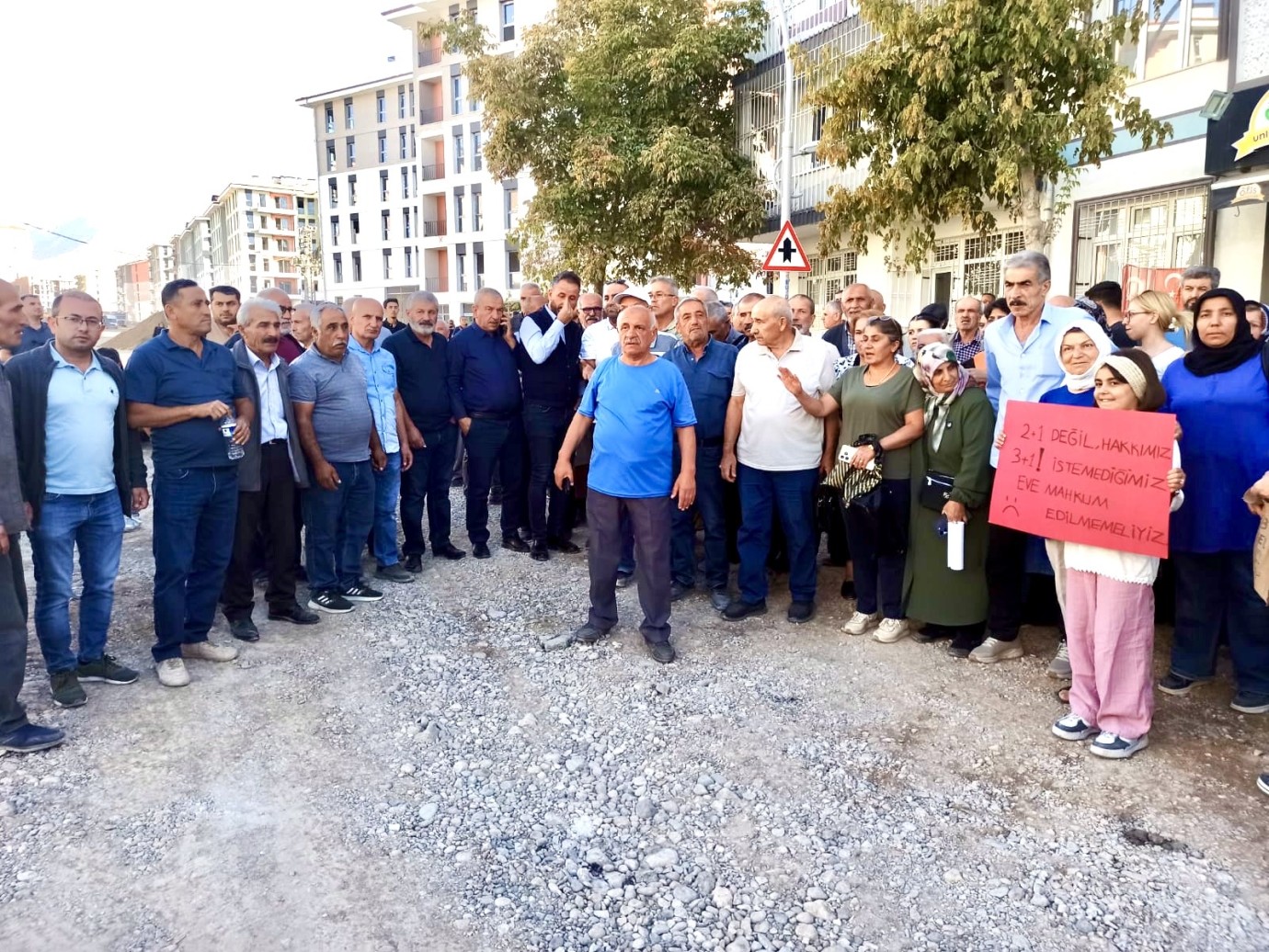 Vatandaşlar Sokağa Döküldü