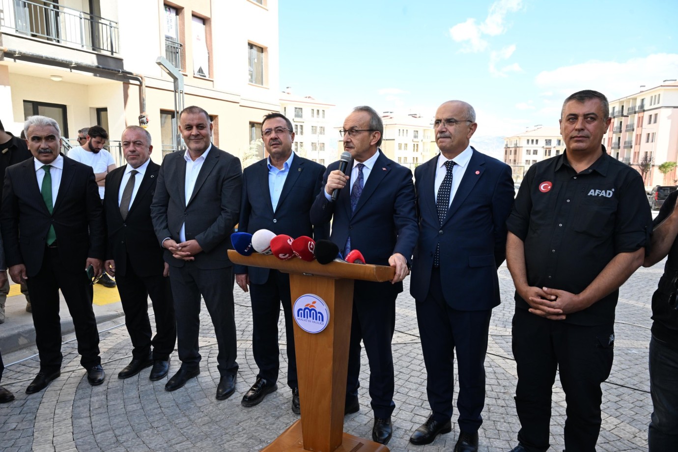 TOKİ Bahçebaşı 5. Etap’ta Hak Sahipleri Yeni Evlerine Kavuştu
