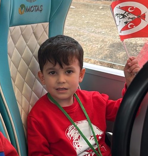 Minik Öğrencilerden Anlamlı Cumhuriyet Şenliği