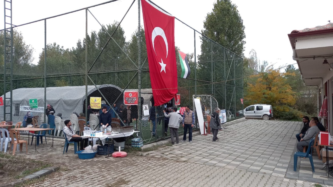 Dilek Mahallesi’nden Gazze’ye Destek: Yardım Kermesiyle Dayanışma Mesajı