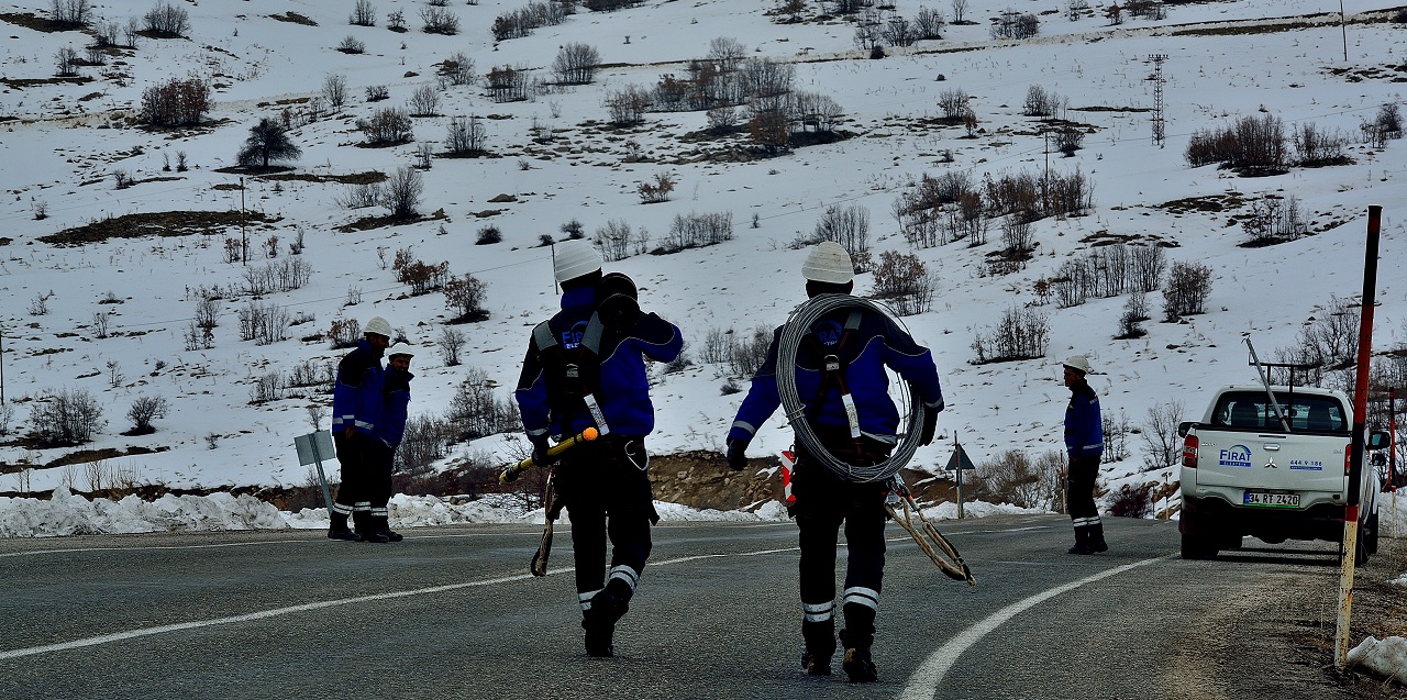 Fırat EDAŞ, Doğu Anadolu’da Zorlu Kış Şartlarına Karşı Enerji Güvencesini Artırdı
