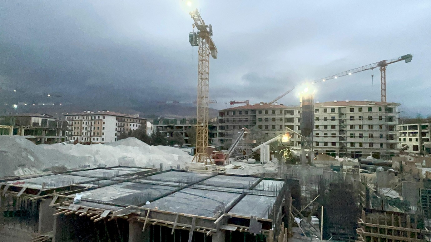 Malatya’da TOKİ Şantiyesinde Elektrik Akımına Kapılan İşçi Ağır Yaralandı