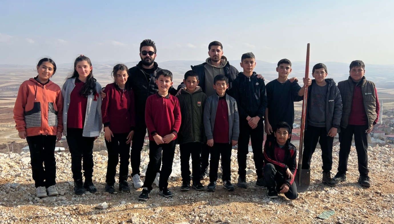 Yeniköy’de Öğretmen, Öğrenci ve Mahalleli Doğa İçin Seferber Oldu