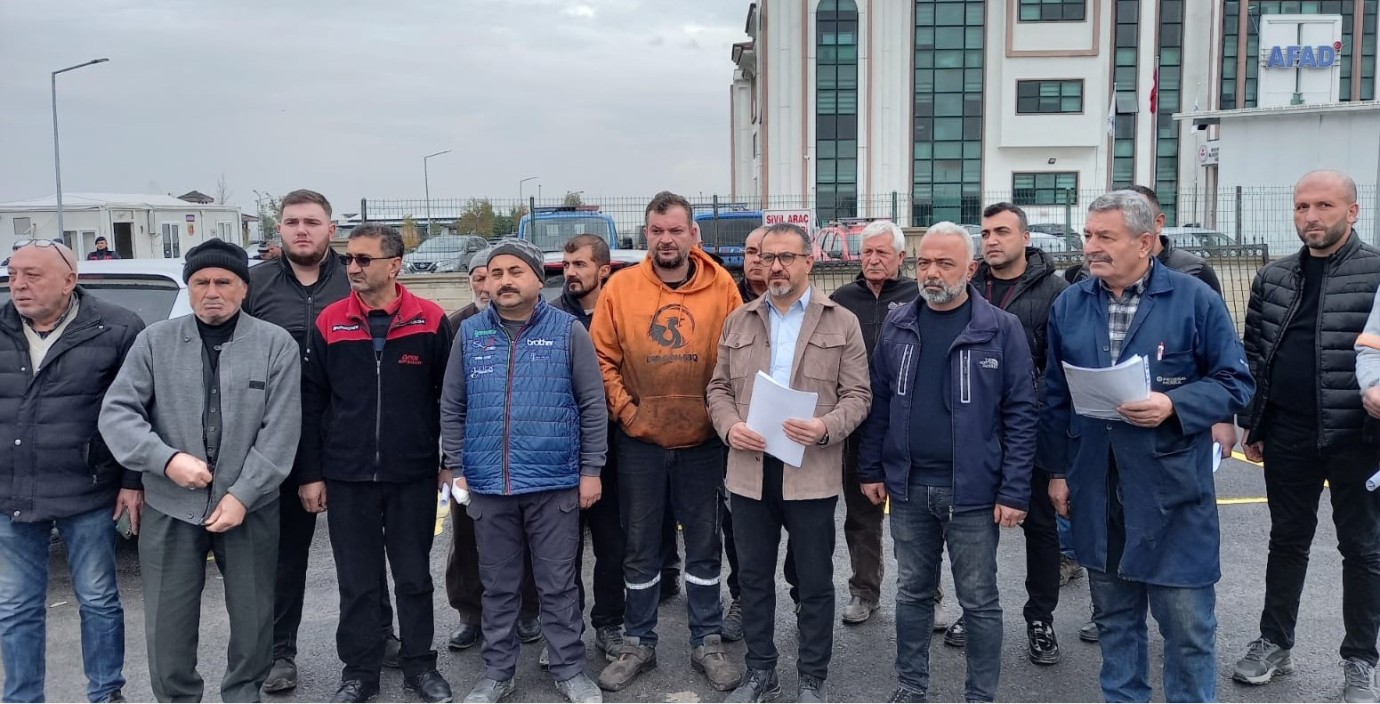Sanayi Esnafı Hak Kayıplarını AFAD Önünde Gündeme Taşıdı