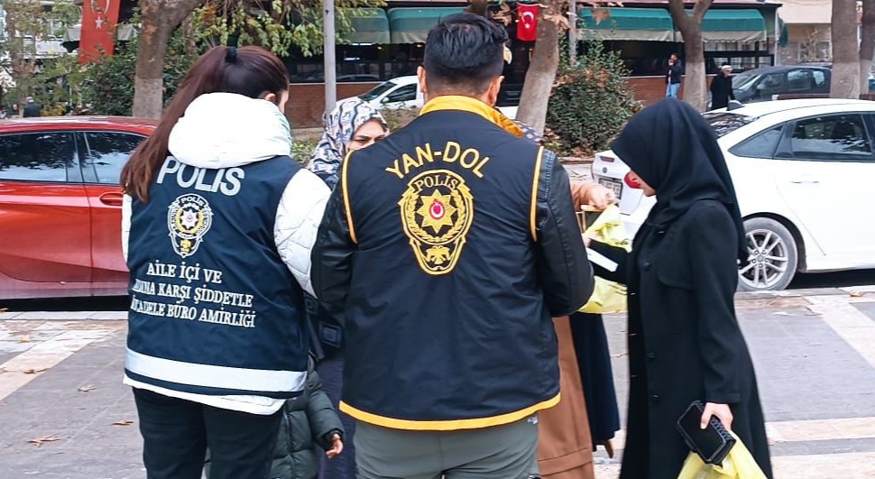 Dolandırıcılığa Karşı Vatandaşlar Bilgilendirildi