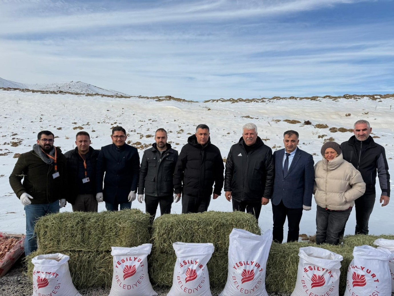 Yeşilyurt Belediyesi’nden Yaban Hayatına Yem Desteği