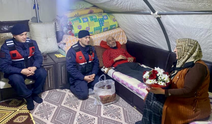 Yatağa Bağımlı Hastanın Duygulandıran 14 Şubat Talebi
