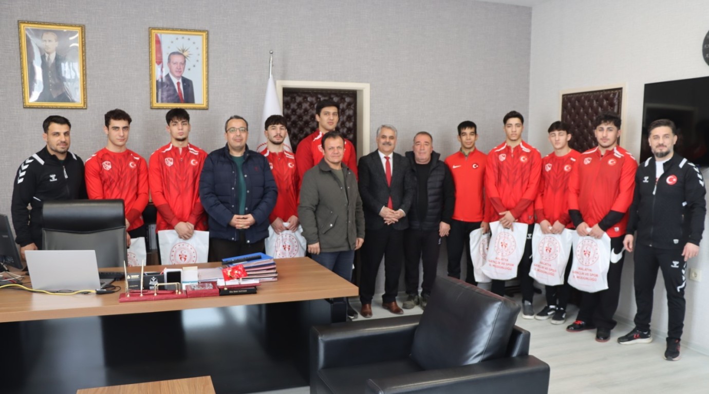 Malatyalı Güreşçiler Derecelerle Döndü