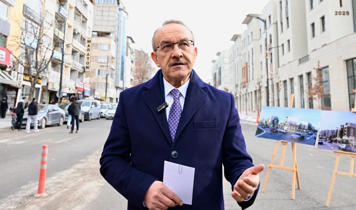 Vali Yavuz: “Çarşının Faaliyete Geçmesi Şehrin Canlılığı İçin Önemli”