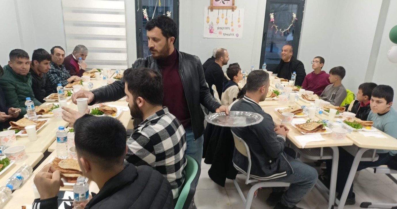 Görme Engellilerle Gönüller İftar Programında  Buluştu
