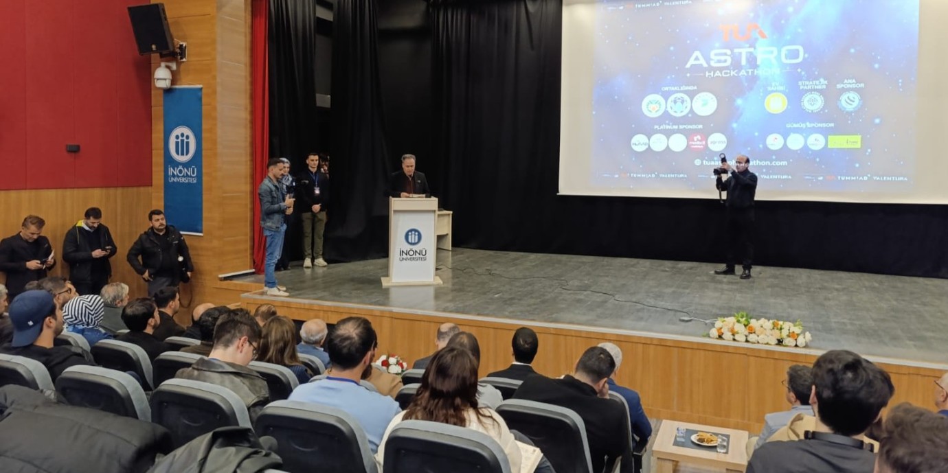 Gençler Geleceğe Kod Yazdı