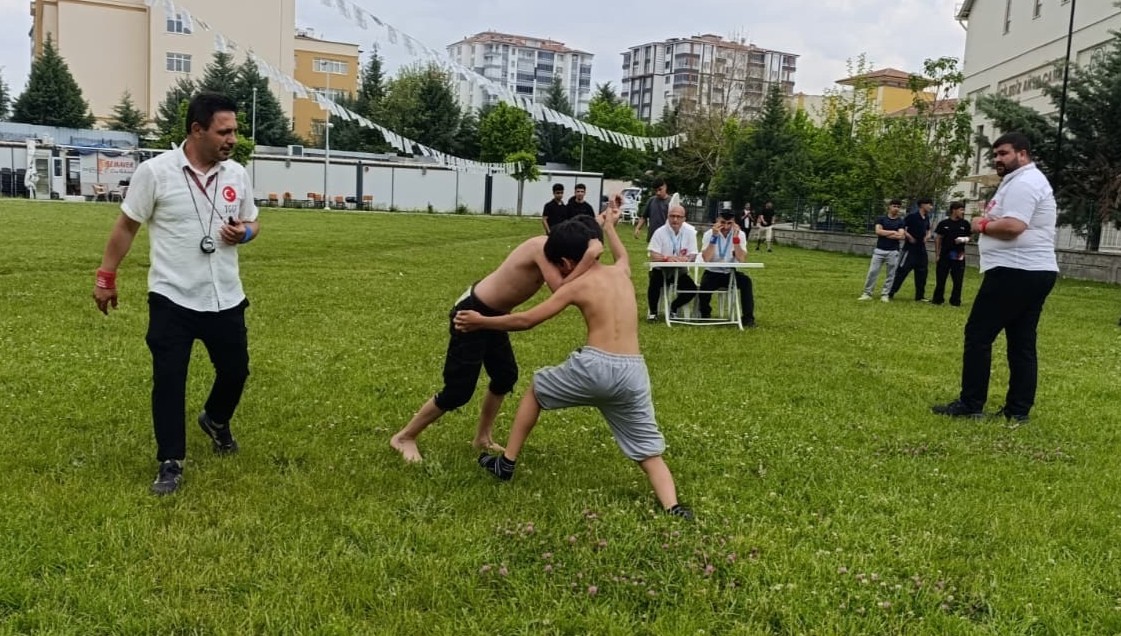 Er Meydanında Nefes Kesen Mücadele