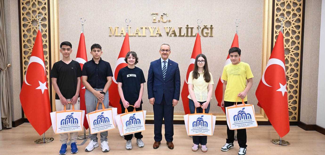 Vali Yavuz, LGS Türkiye Birincilerini Ağırladı