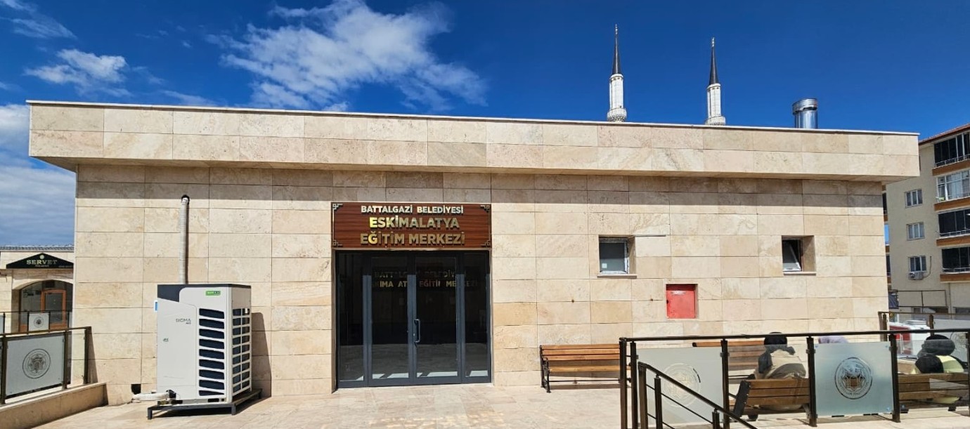 Battalgazi’de 450 Öğrenciye Ücretsiz Eğitim Desteği