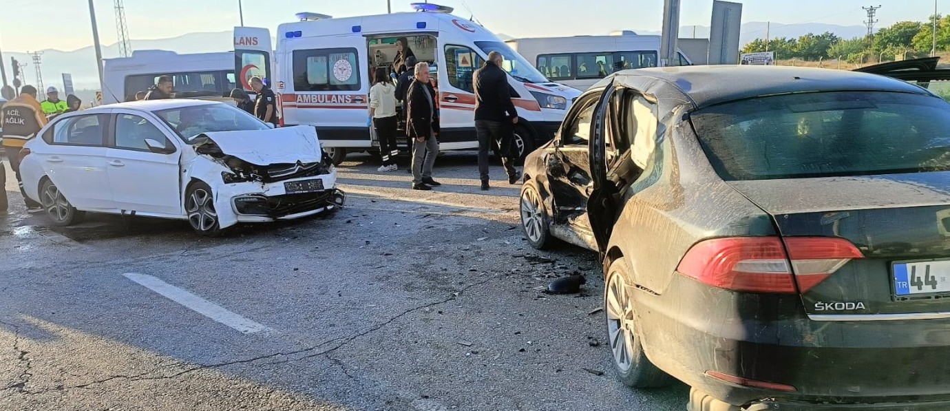 Kayseri Yolundaki Trafik Kazasında 6 Kişi Yaralandı!